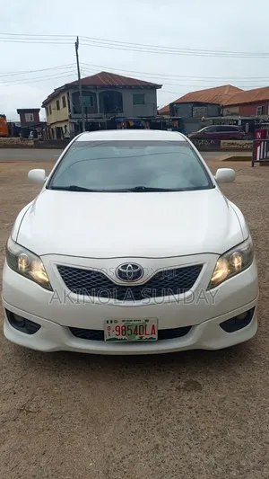 Toyota Camry 2010 White