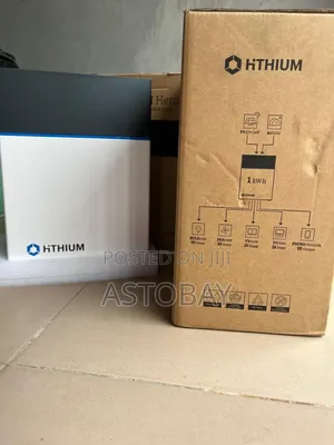 HiTHIUM 1kWh Portable Solar Generator
