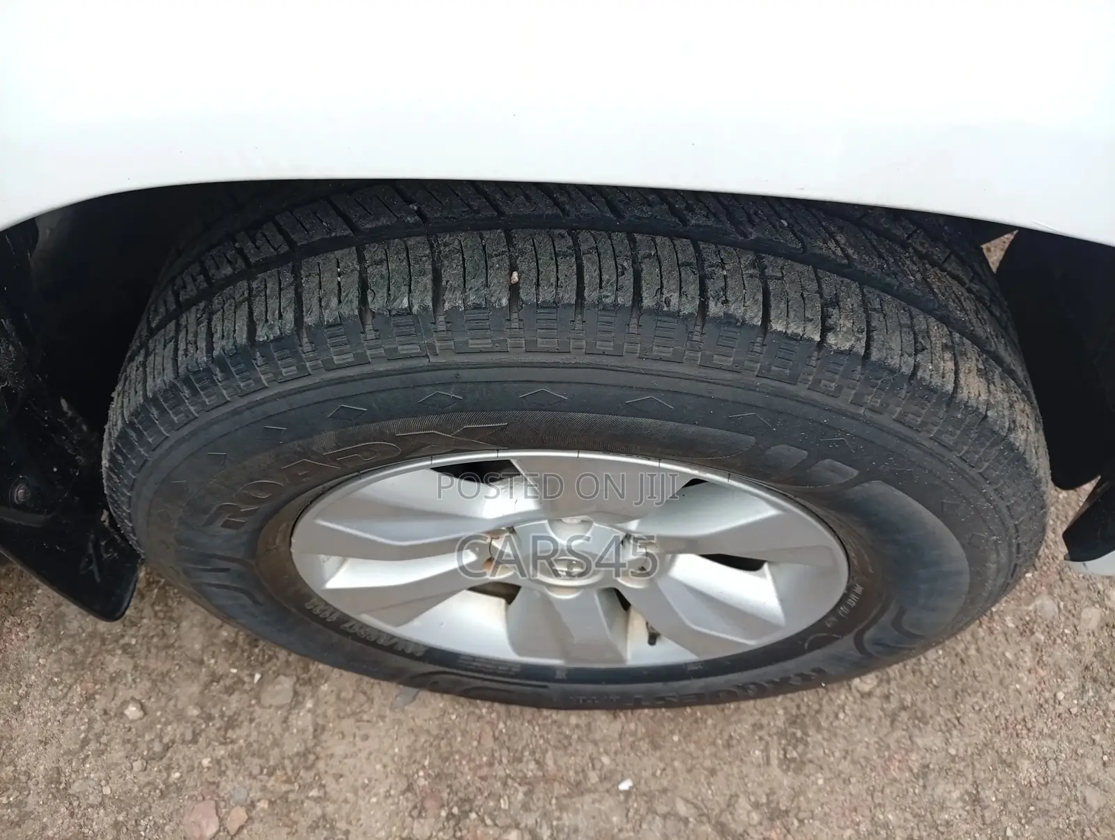 Toyota Hilux 2020 White
