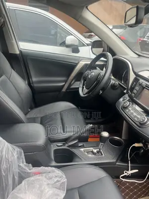 Toyota RAV4 2013 White