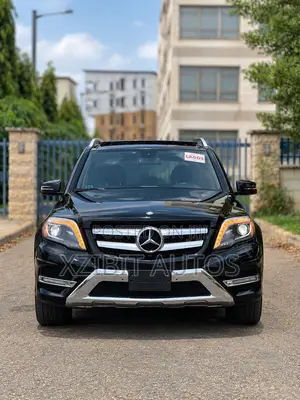 Mercedes-Benz GLK-Class Base GLK 350 4dr AWD 4MATIC (3.5L 6cyl 7A) 2015
