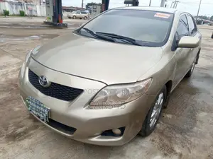 Toyota Corolla 2009 Gold