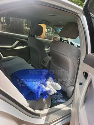 Toyota Camry 2011 Silver