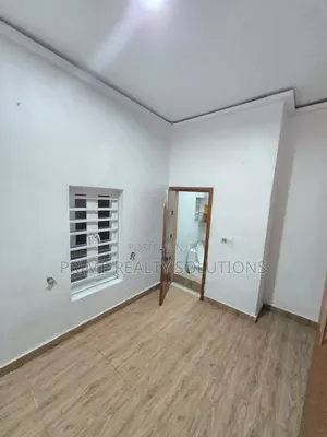1bdrm Shared Apartment in Chevron for rent