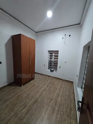 1bdrm Shared Apartment in Chevron for rent