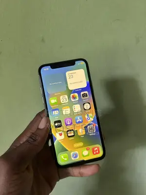 Apple iPhone X 64 GB White