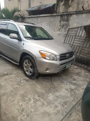 Toyota RAV4 2010 Silver
