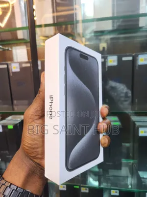 New Apple iPhone 15 Pro Max 256 GB Black