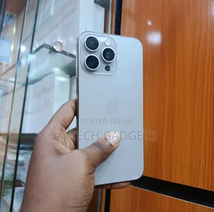 Apple iPhone 15 Pro Max 256 GB Silver