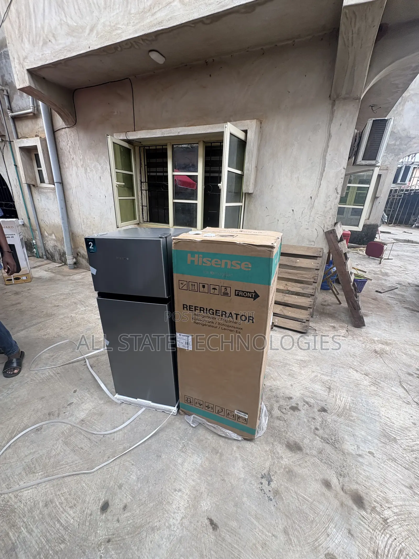 HISENSE REF172DR Domestic Fridge