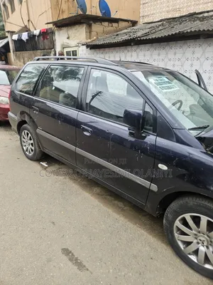 Mitsubishi SpaceWagon 2006 Blue