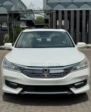 Honda Accord Touring 4dr Sedan FWD (3.5L 6cyl 6A) 2016 White