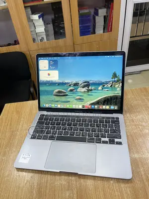 Laptop Apple MacBook Pro 2020 16GB Apple M1 SSD 512GB