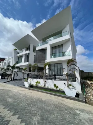 5bdrm Duplex in Osapa london for sale