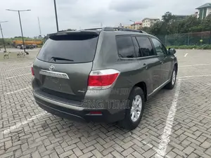 Toyota Highlander 2013 Green