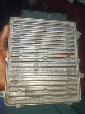 Tokunbo g.wagon Brinbox 2012 to 2015 Sell for