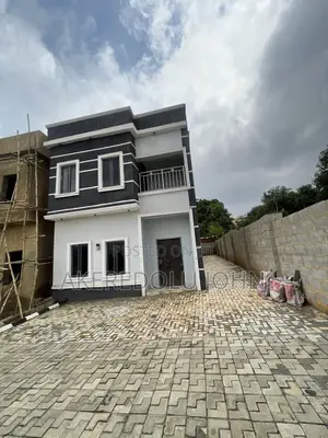 4bdrm Townhouse/Terrace in Life Camp for sale