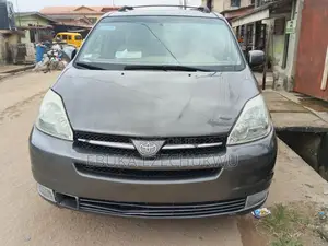 Toyota Sienna XLE Limited 2005 Gray