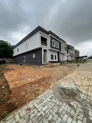 4bdrm Townhouse/Terrace in Life Camp for sale