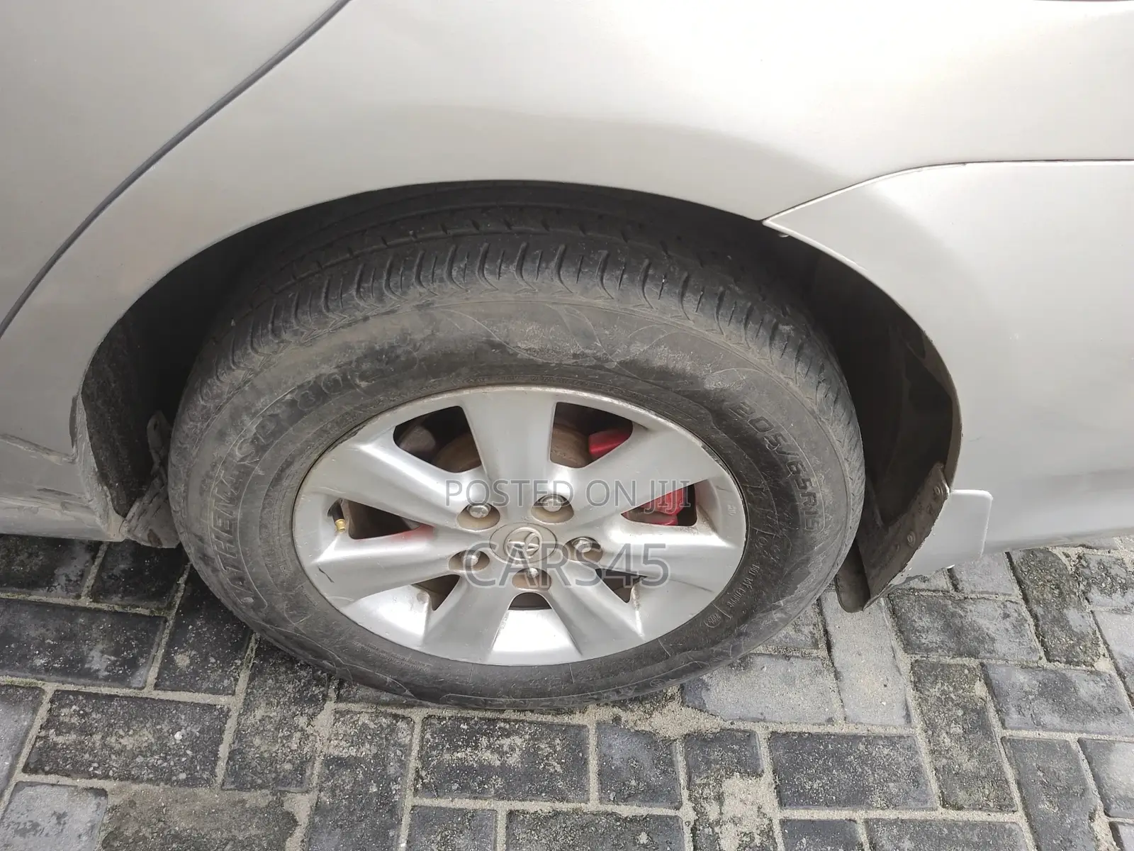 Toyota Corolla 2010 Silver