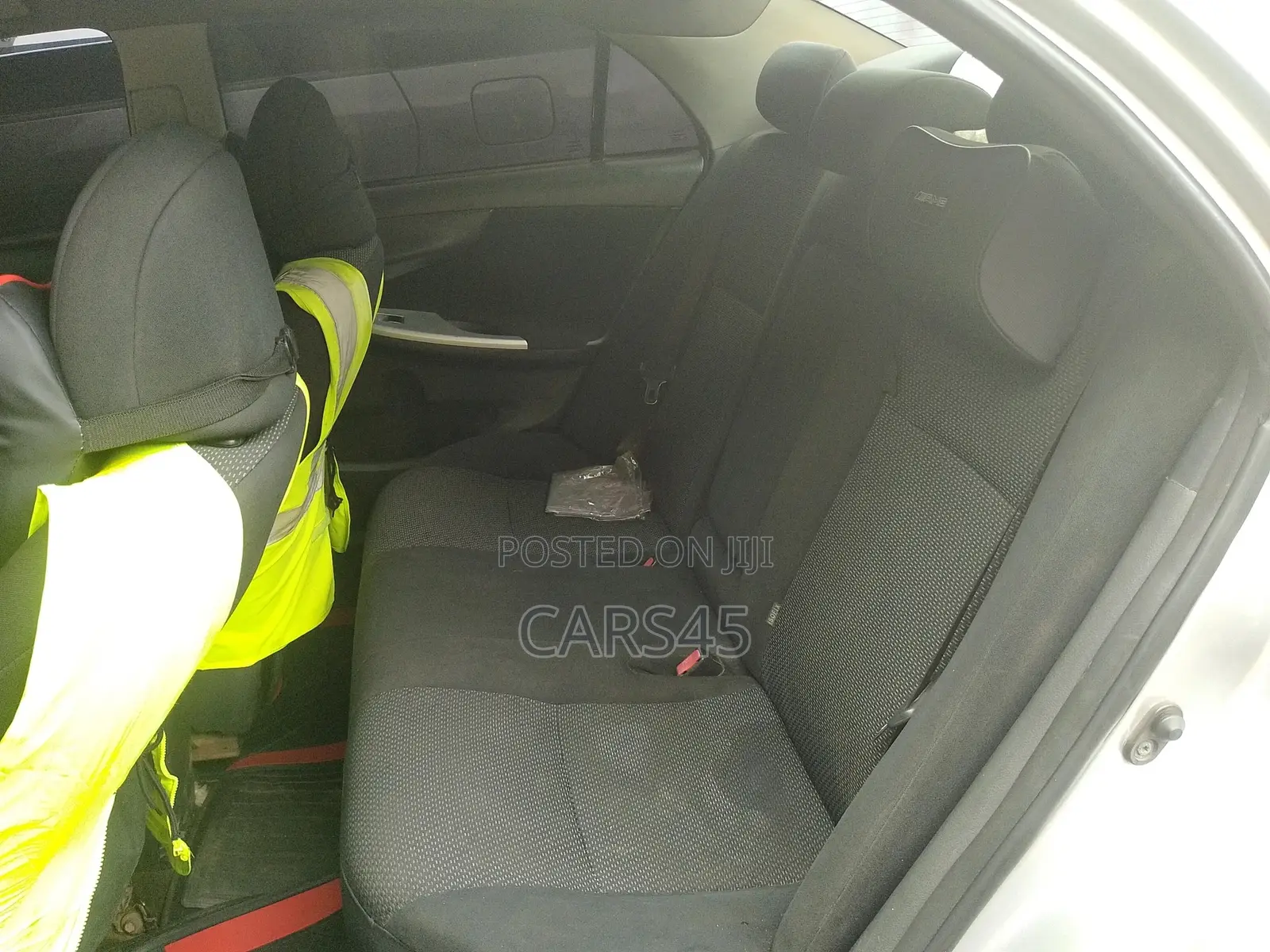 Toyota Corolla 2010 Silver