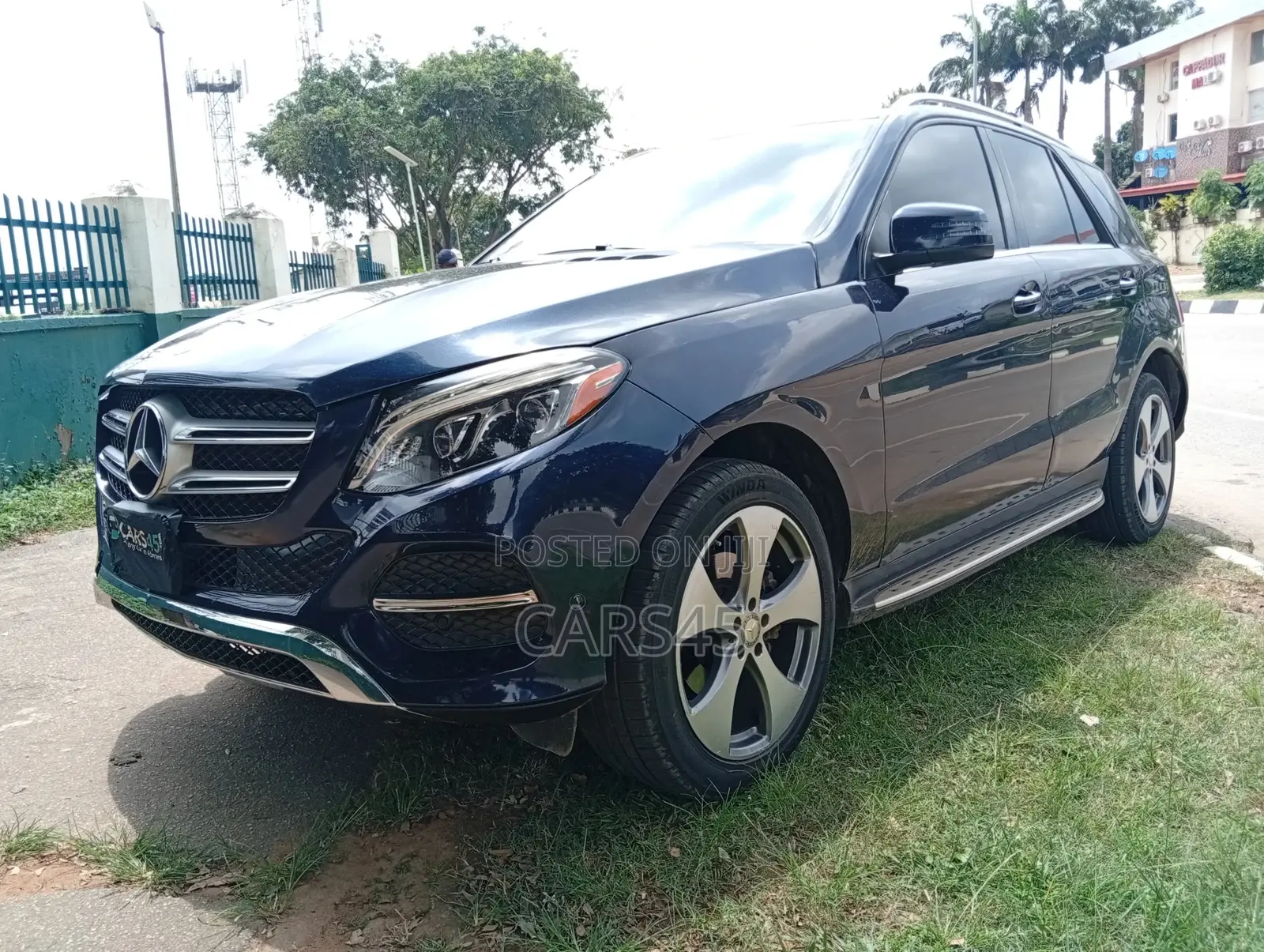 Mercedes-Benz GLE-Class 2016 Blue