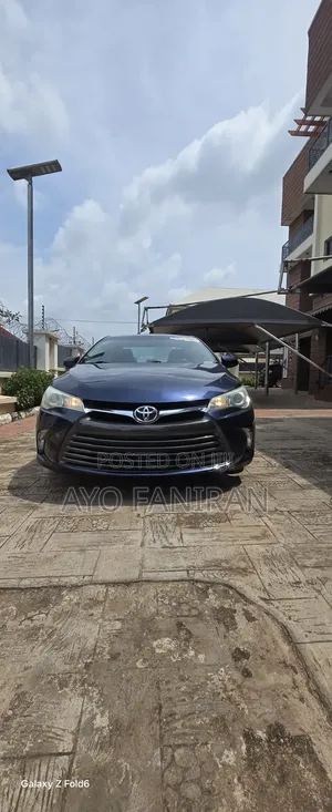 Toyota Camry LE 4dr Sedan (2.5L 4cyl 6A) 2016 Blue