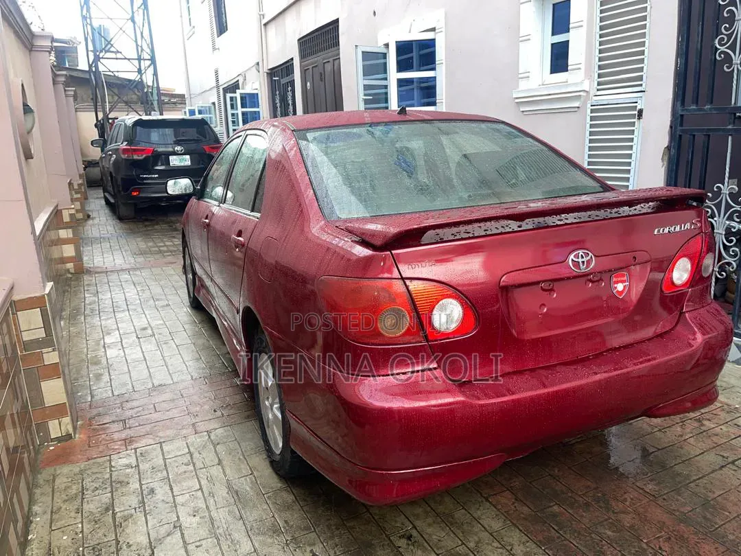 Toyota Corolla 2003 Red