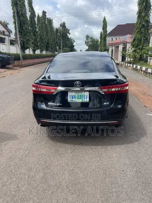 Toyota Avalon XLE 4dr Sedan (3.5L 6cyl 6A) 2014 Black