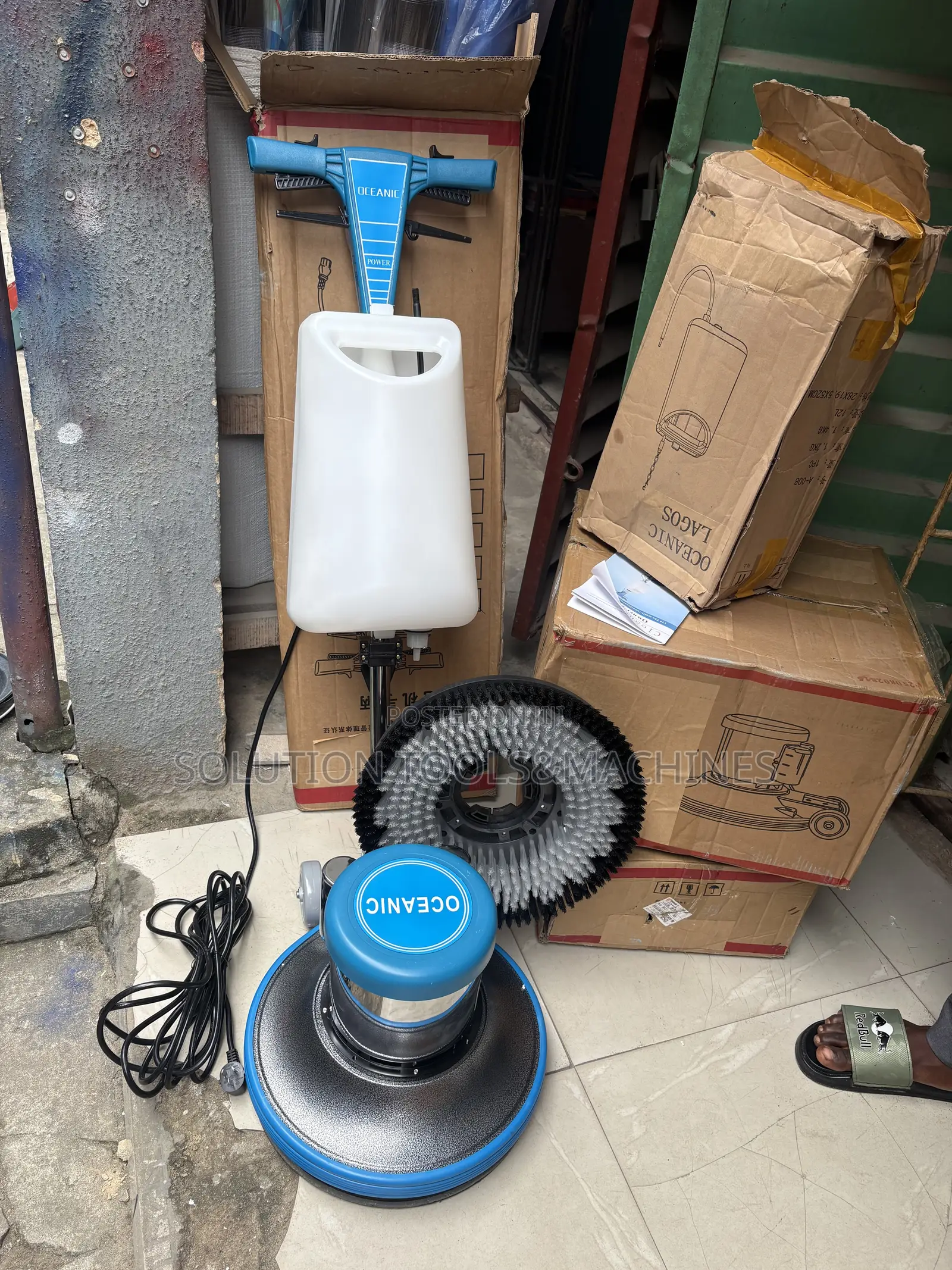 Complete Set of Floor Scrubber