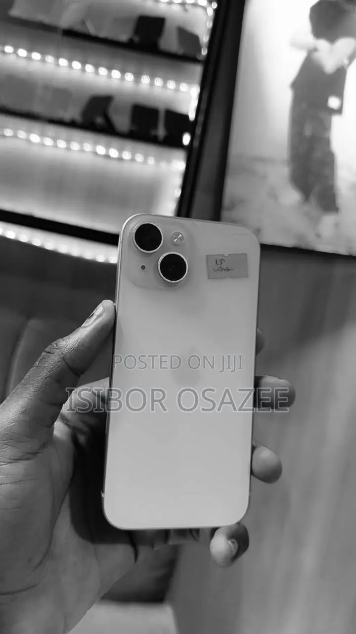 Apple iPhone 15 128 GB White