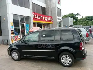 Volkswagen Touran 2010 Black