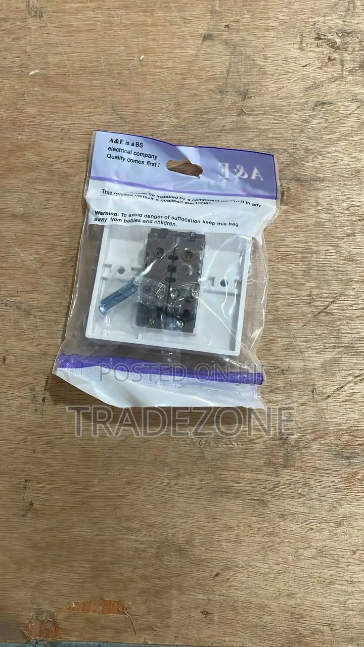 A E 2 Gang Switch