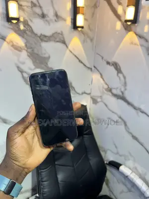 Apple iPhone XR 64 GB Black