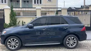 Mercedes-Benz GLE-Class GLE 350d 4MATIC 2017 Blue