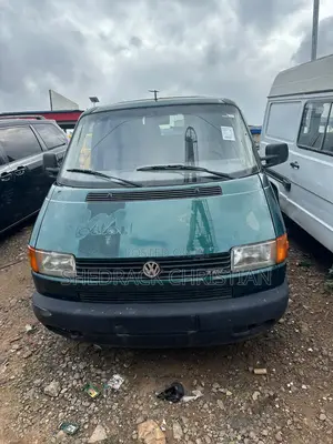 Volkswagen Transporter 2000 Green