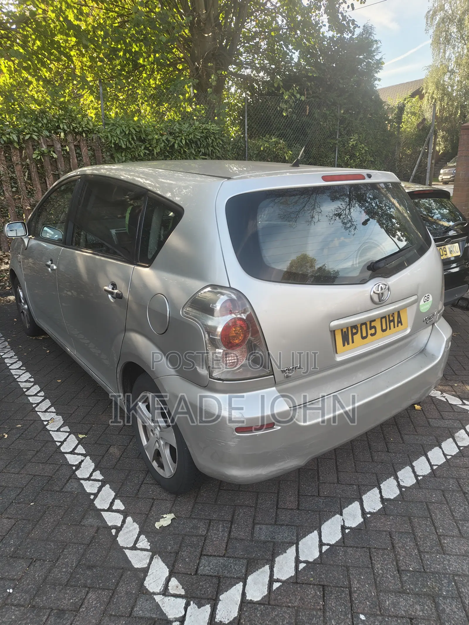 Toyota Verso 1.8 2009 Silver