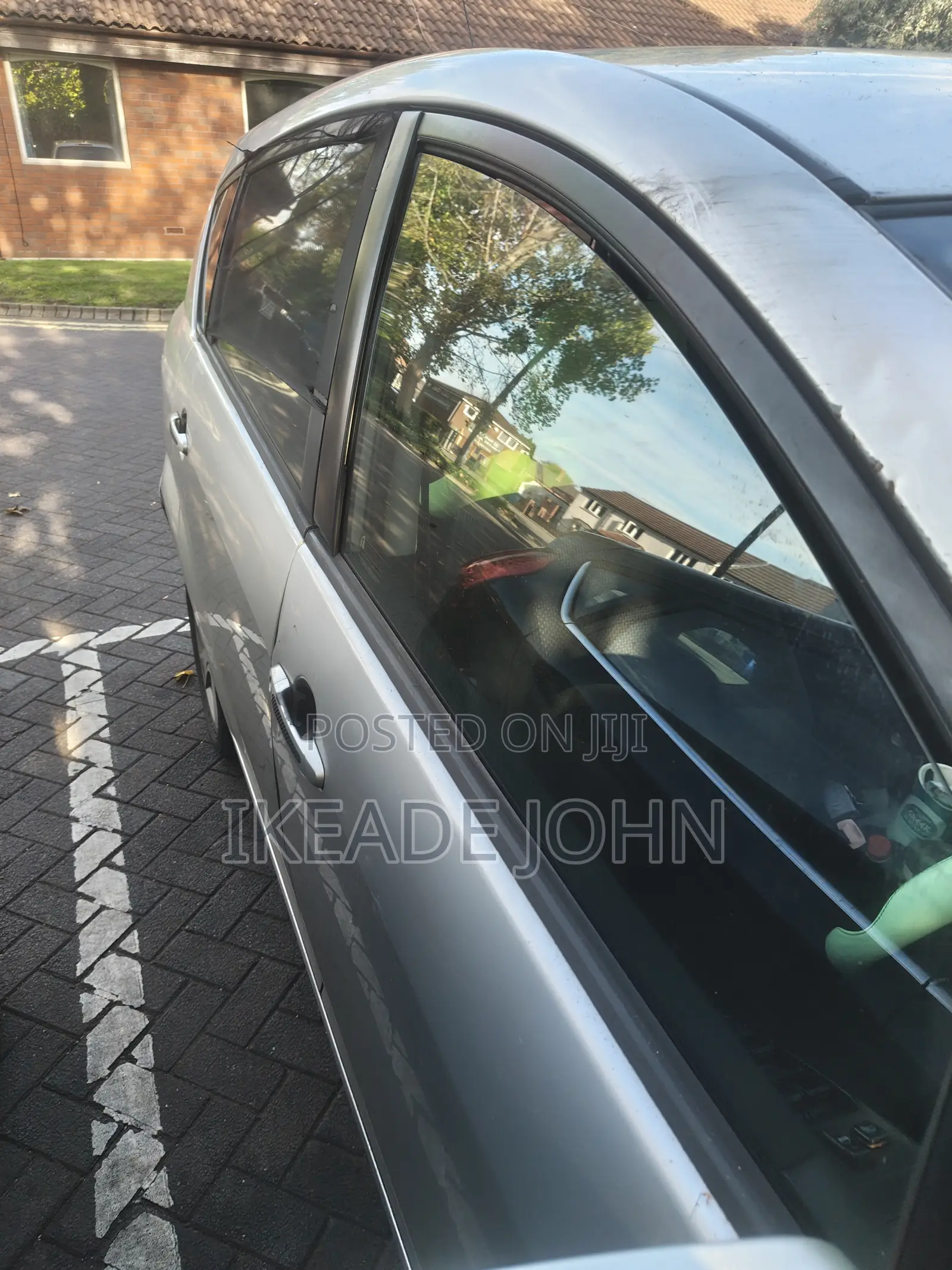 Toyota Verso 1.8 2009 Silver