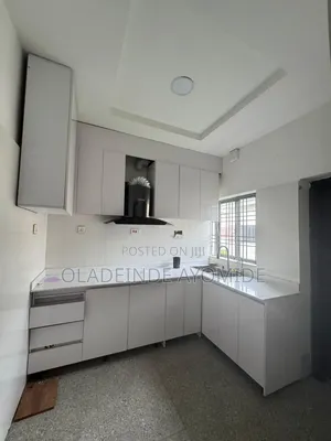 3bdrm Bungalow in Beechwood Estate, Lakowe for rent