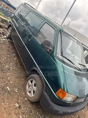 Volkswagen Transporter 2000 Green