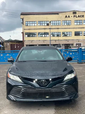 Toyota Camry 2019 Green