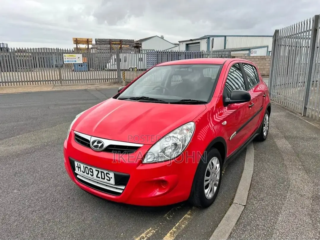 Toyota Verso 1.8 2009 Silver