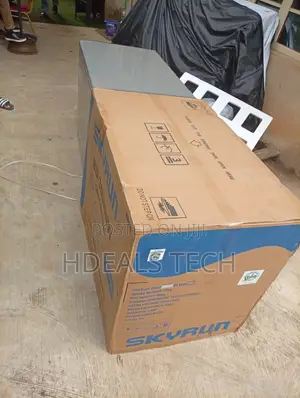 Skyrun Chest Freezer Featuring Front Water Disposal Port