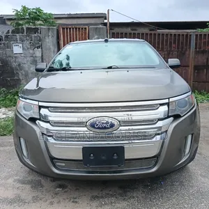 Ford Edge SE 4dr SUV AWD (3.5L 6cyl 6A) 2014 Ivory