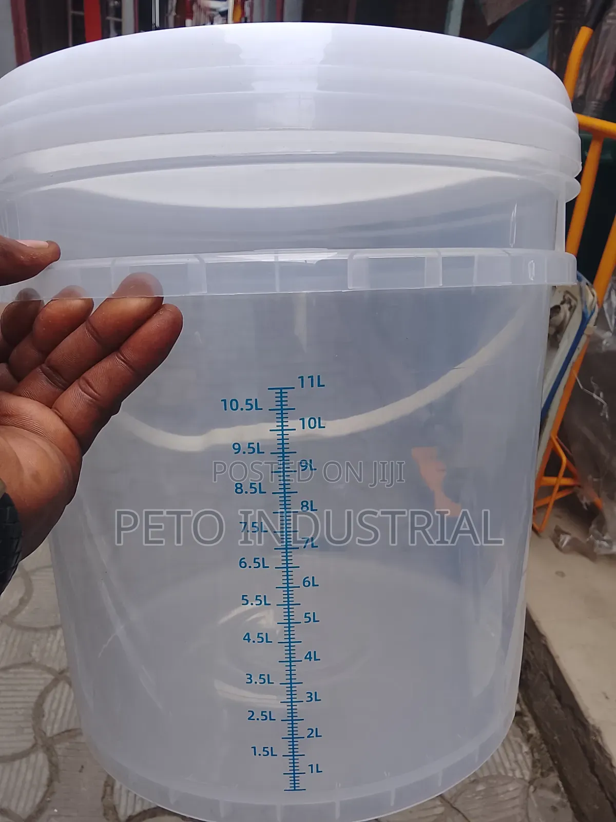 Measuring Bucket