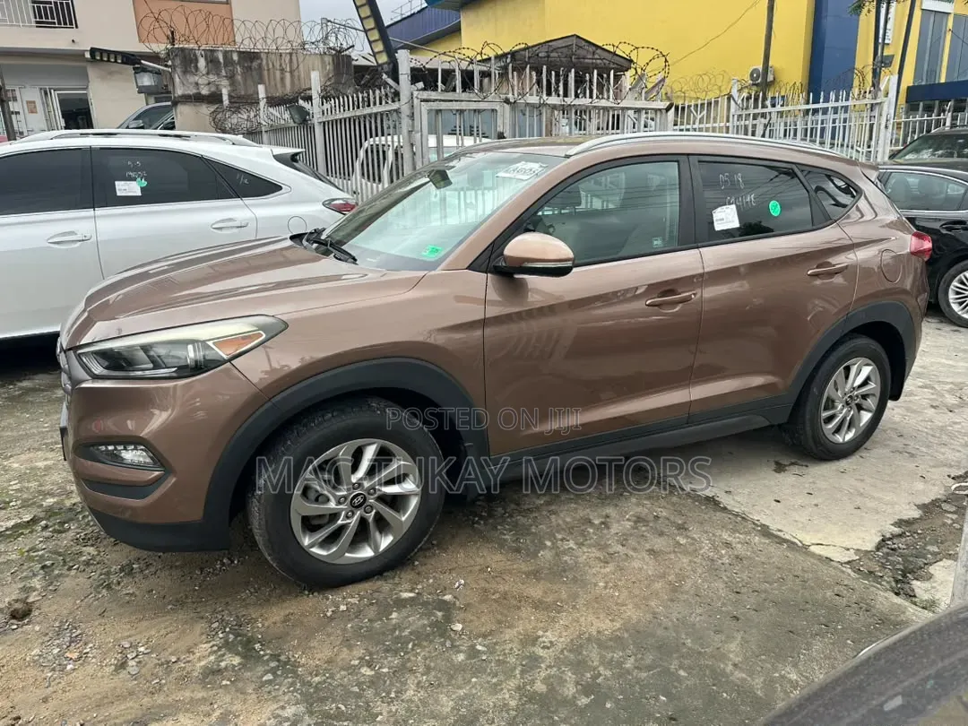 Hyundai Tucson 2016 Brown