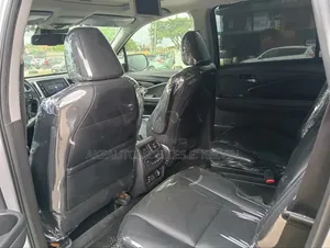 Honda Pilot Touring 4dr SUV 4WD (3.5L 6cyl 9A) 2016 Silver