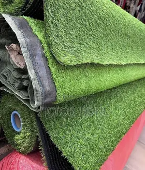 Tight Back, Artificial Grass