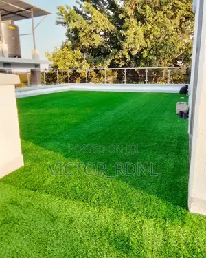Tight Back, Artificial Grass