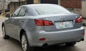 Lexus IS 2008 Blue